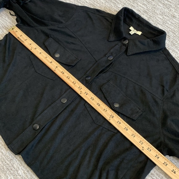 KORI Black Faux Suede Western Fringe Snap Shirt Jacket Womens Size Large Shacket - Picture 9 of 13